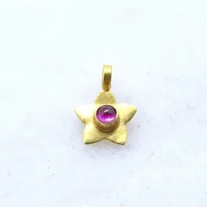 Beautiful handmade star 18k solid gold charm